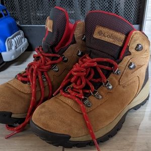 Columbia Newton Ridge Plus Waterproof Amped Tan Hiking Boots Women's Size 7.5